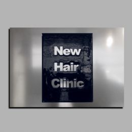 /media-library_800x800/graverade_skyltar_new_hair_clinic_gravyr_clarex_1_L_F.jpg