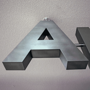 ArkDes_Profilskylt_Rostfritt_Takhängd_Dubbelsidig_3