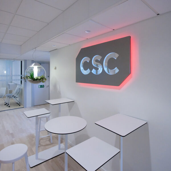 Receptionsskylt i Rostfri Ljuslåda med Röd Bakbelysning & Spegelakryl - Bild 7