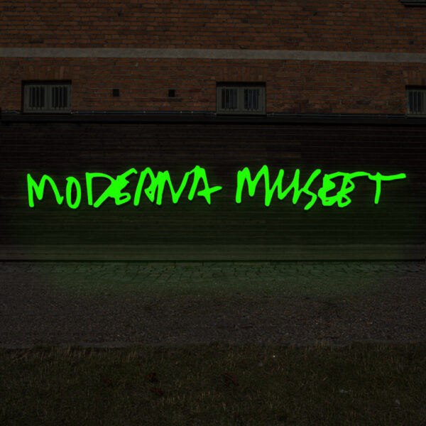 Fasadskylt i rostfritt stål för ArkDes – Modern design för museimiljö - Bild 2