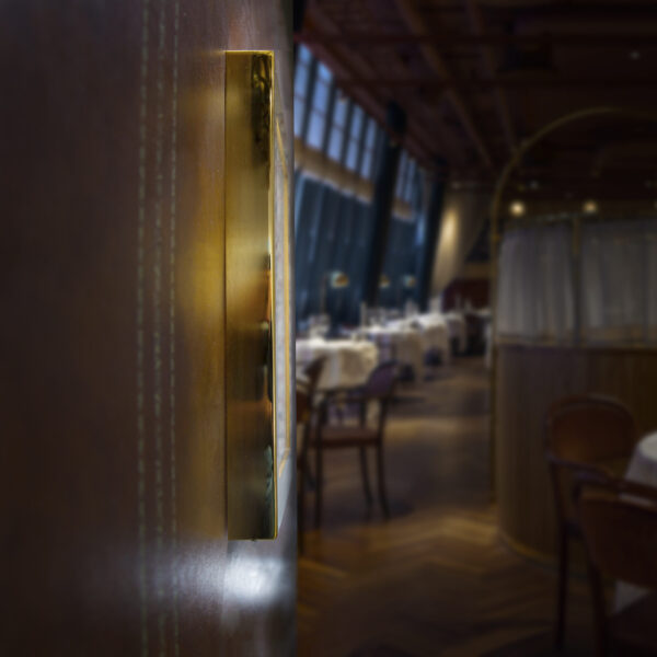 Restaurangen Skyltskåp - Infoskåp - Menyskylt i blankpolerad guldtitanlegerad rostfritt stål med härdat glas och inifrån LED-belysning – infoskåp eller menyskylt - Bild 4