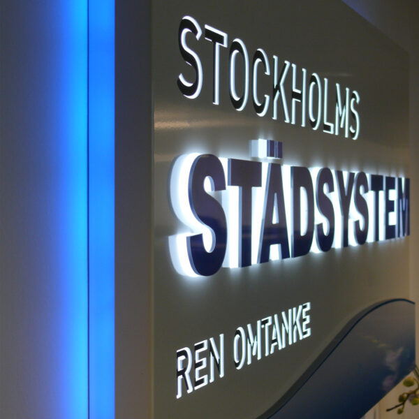 Receptionsskylt med LED-sidobelyst upphöjd logotyp och tryckt dekor - Bild 10