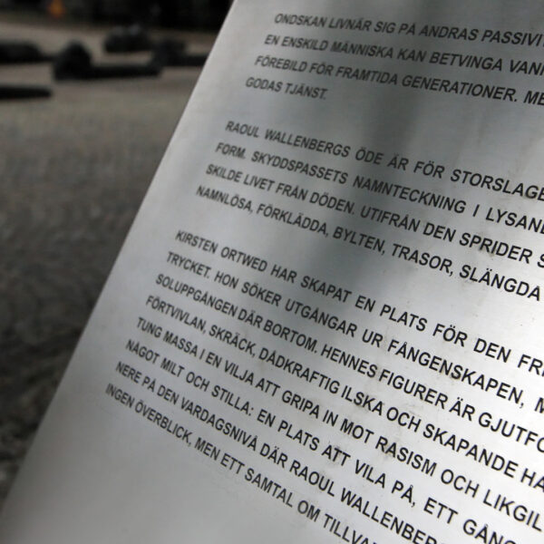 Pylonskylt i rostfritt stål med etsad graverad text – informationsskylt med rostfria ben för utomhusmontage - Bild 4