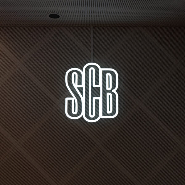 LED-Neoninstallation med formanpassad lackerad sockel och fräst transparent akryl - Bild 9