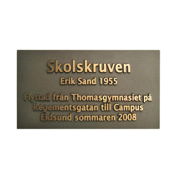 Informationsskylt i gjuten brons med upphöjda och polerade bokstäver - Bild 4