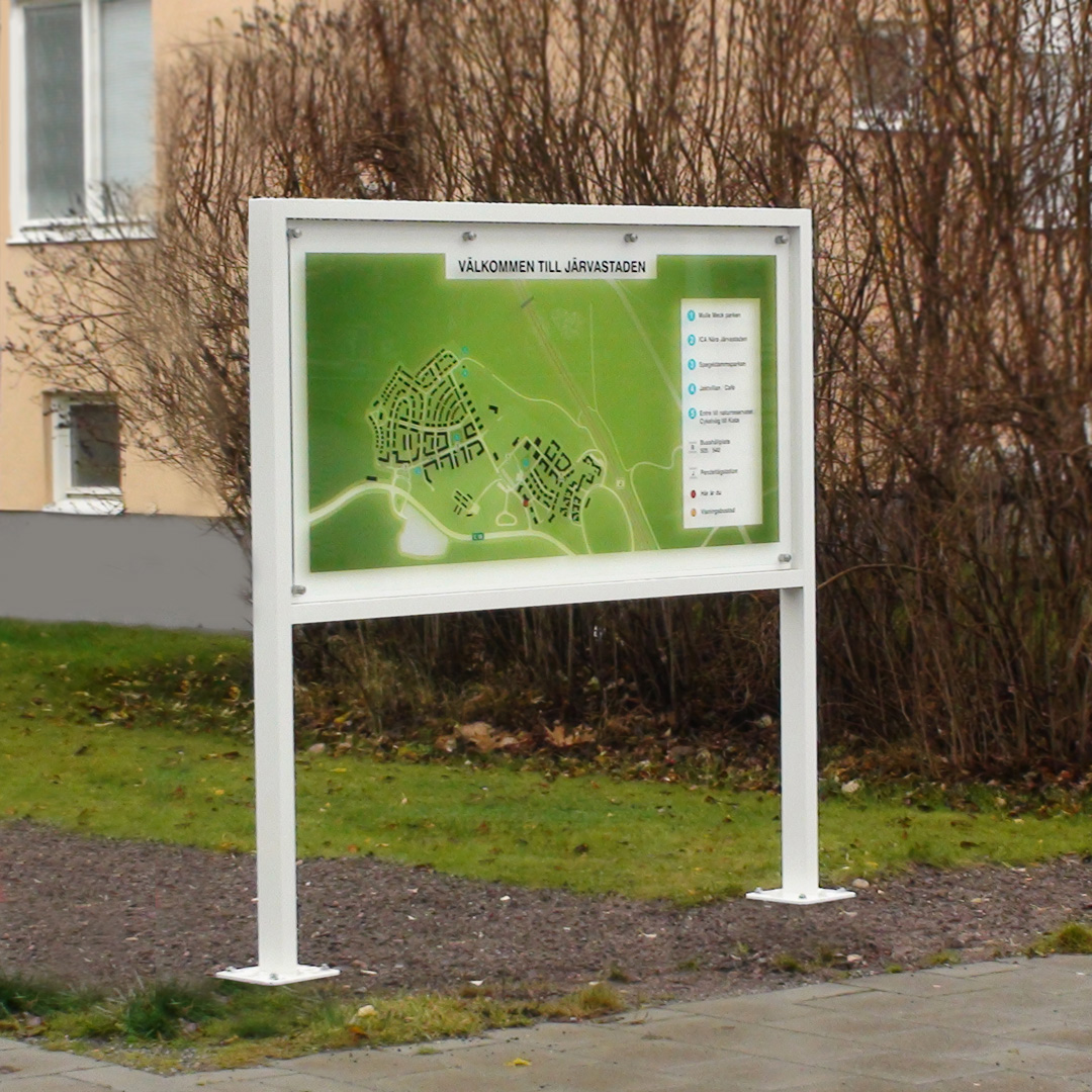 Pylonskylt med glas och digitaltryckt dekor i form av karta