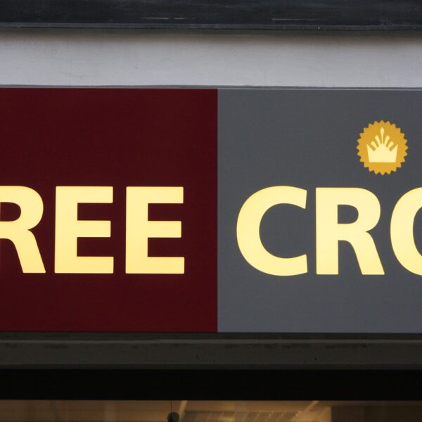 Fasadskylt ljuslåda med tvåfärgad lack och vinyldekor – Three Crown - Bild 5
