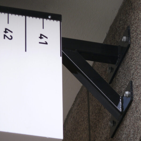 Tygverket flaggskylt med akrylbox – dubbelsidig fasadskylt - Bild 2