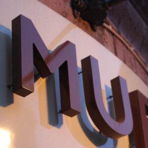 profilskylt_muffinbakery_profilskyltar_clarex_1