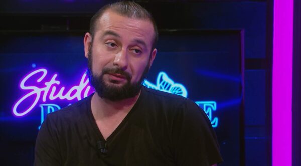 Ljuslåda i Svart Akryl med Sidobelyst och LED Neon Logotyp - Bild 2