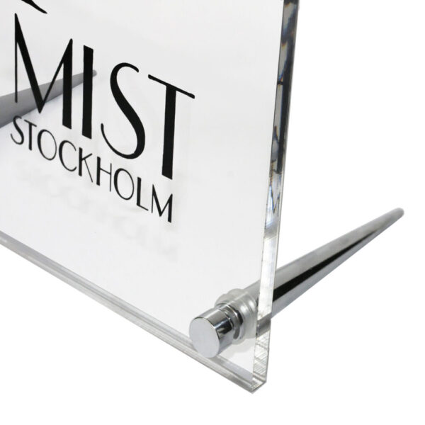 Bordskylt - Eventpris i akryl med tryck och rostfria fötter – Mist