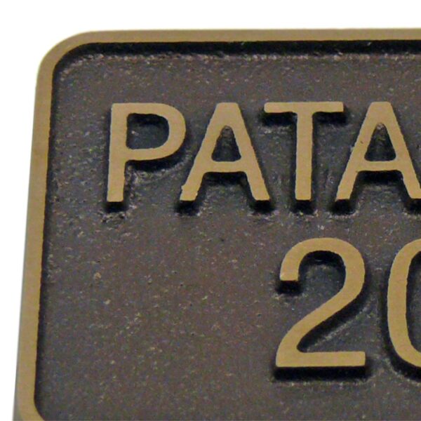 Gjutna bronskyltar med oxiderad finish – Patagonia - Bild 4