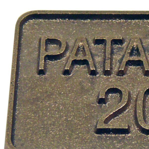 Gjutna bronskyltar med oxiderad finish – Patagonia - Bild 13