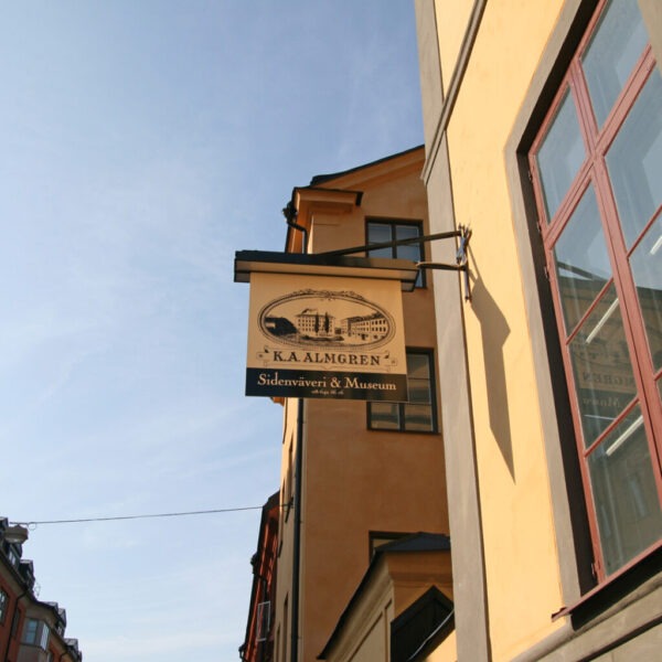 Smidesskylt med LED för K.A. Almgrens - Bild 2