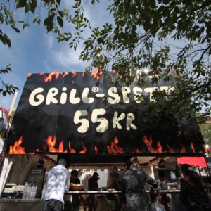 Digitaltryckt vepa på fasad – Grill Restaurang