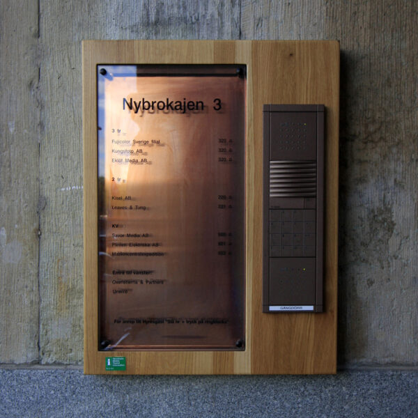 Fastighetsregister Lundbergs i ek med LED-belyst glas - Bild 12
