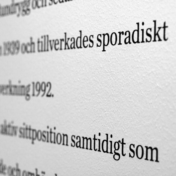 Väggdekor Carl Malmsten med svart vinyl och bildtryck - Bild 3