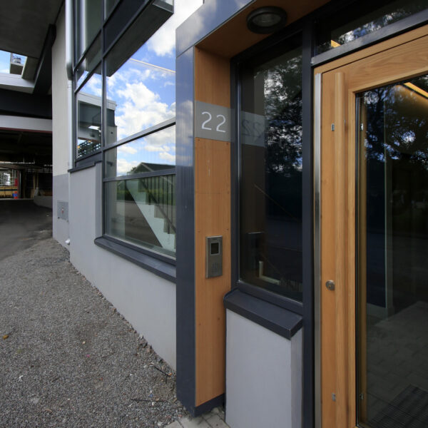 Moranviken Marina Fastigheter AB Fastighetsskylt Enebytorg 22 – infälld ljuslåda i rostfritt - Bild 5
