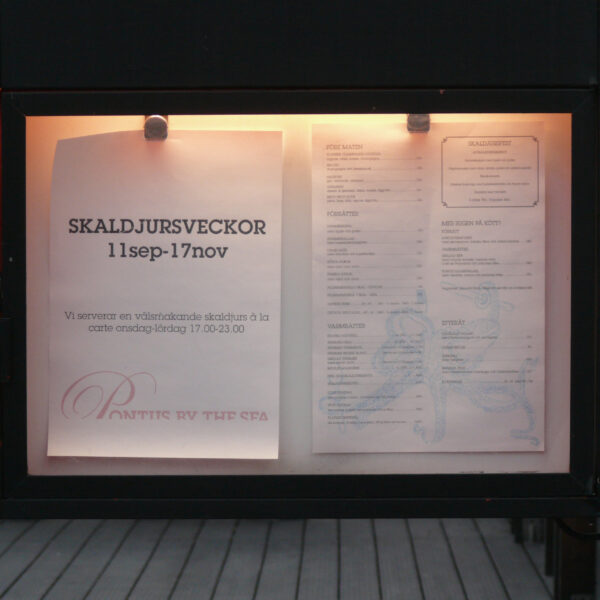 Pylonskylt Pontus! by the Sea med ljuslåda & menytavla - Bild 6