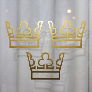 Riksgälden exklusiv fönsterdekor med utskuren guld metallic vinyl