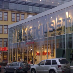 Äxthuset Sickla Köpkvarter fasadskylt med profil 01 bokstäver