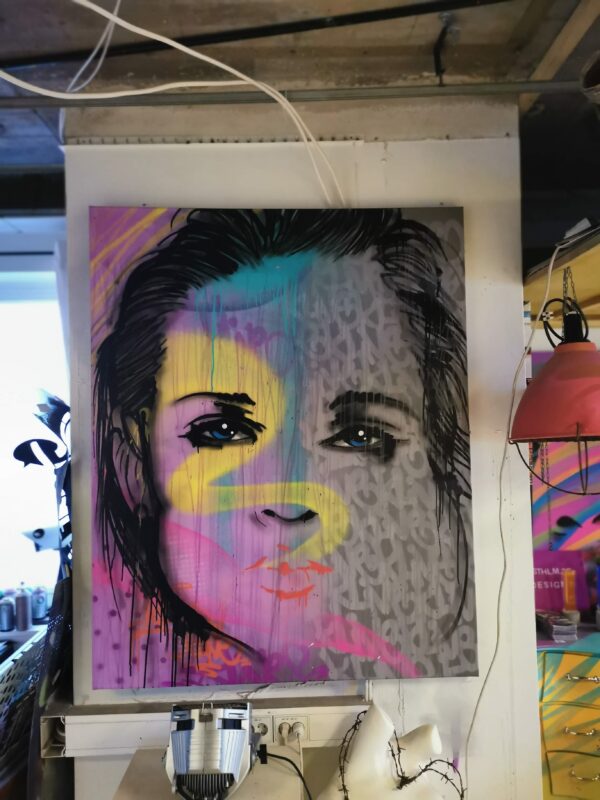 Graffiti Marilyn Monroe glastavla med rostfri ram och LED belysning - Bild 6
